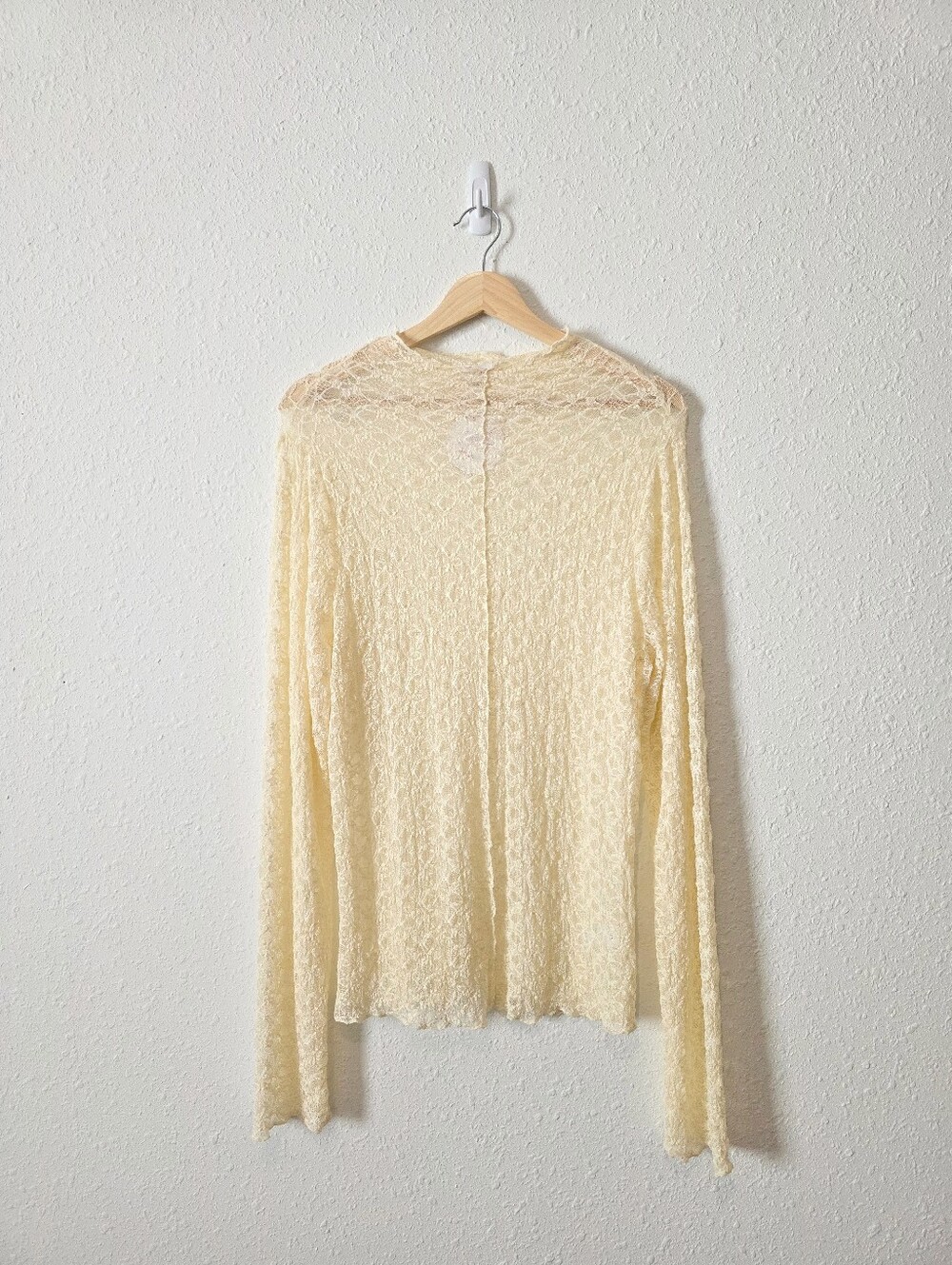 NEW Anniewear Cream Lace Mock Neck Top (L)